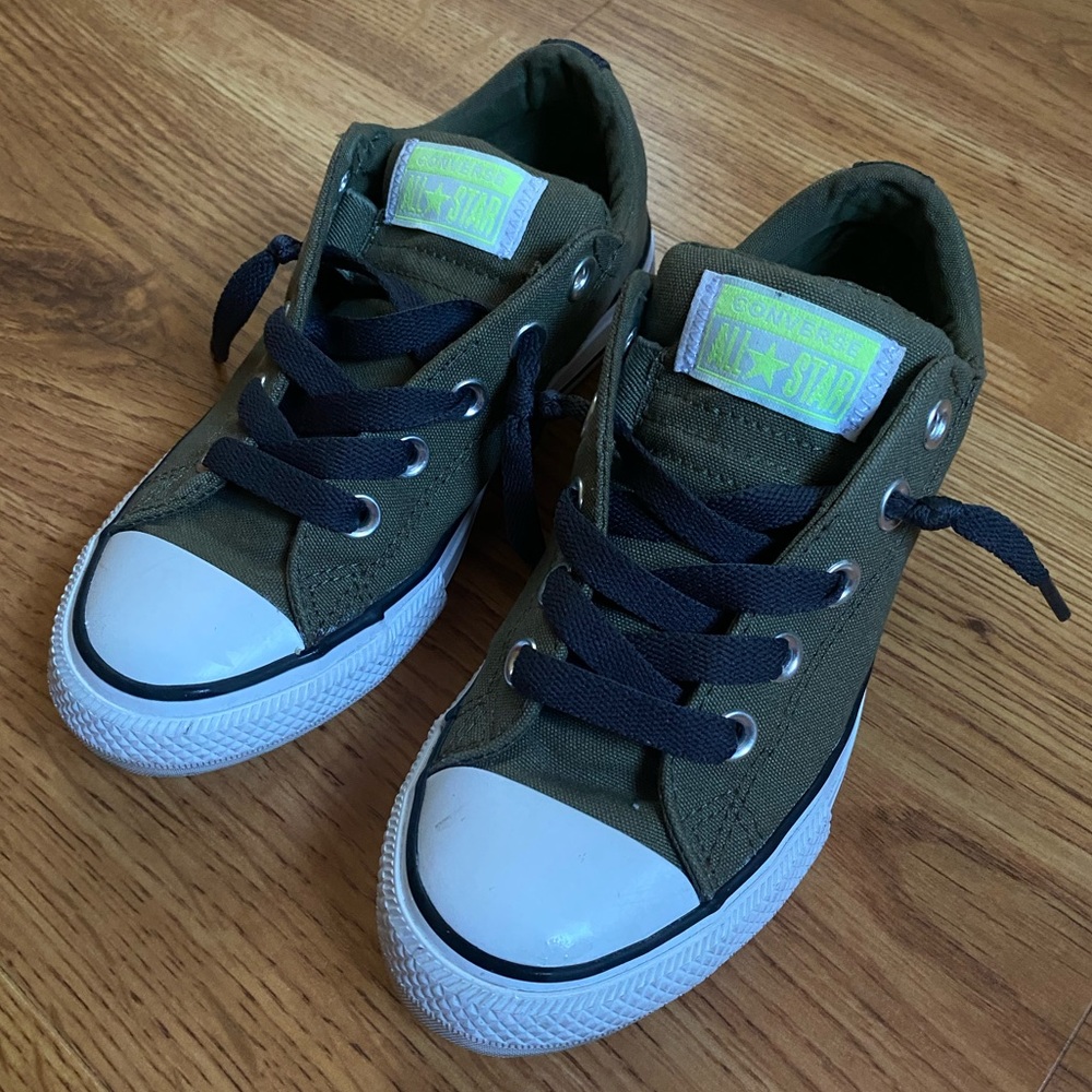 Converse All-star low top no tie shoes